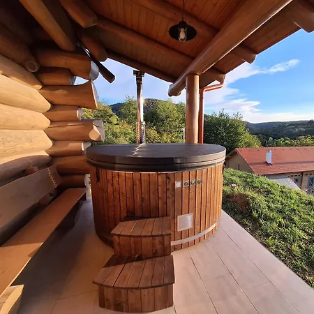 Bándi Kuckó Chalet Bánd